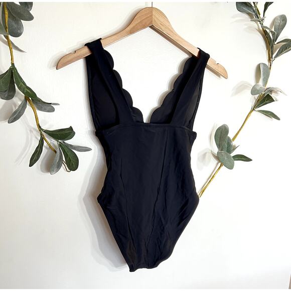 J. Crew Black Scalloped One Piece Swimsuit LAST CALL - Picture 3 of 7